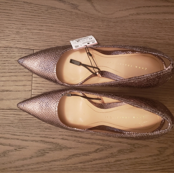 Heels - Picture 3 of 4